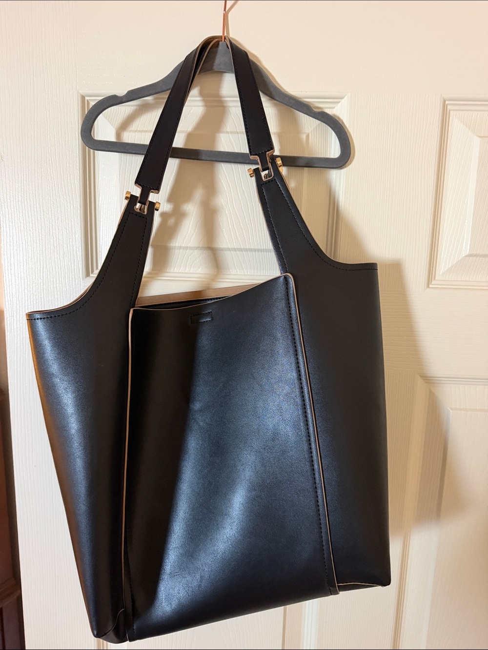 Black Leather Tote Bag with Contrast Trim